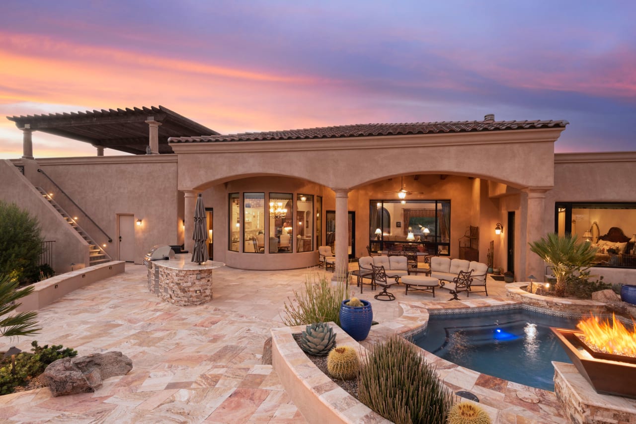 Brenda O'Brien: Your guide to exploring and making a home in Oro Valley.