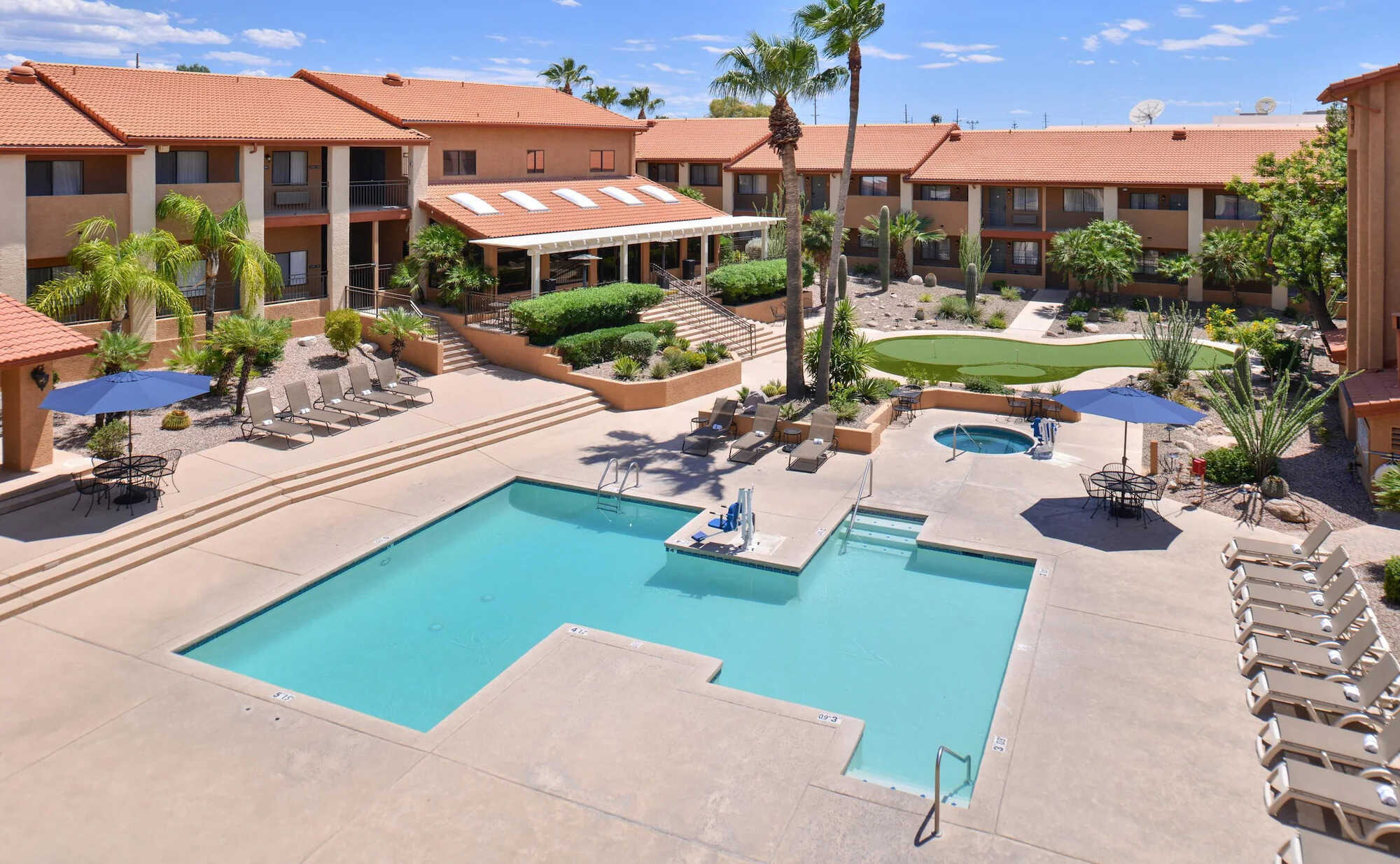 Discover the epitome of luxury in Oro Valley, Arizona.