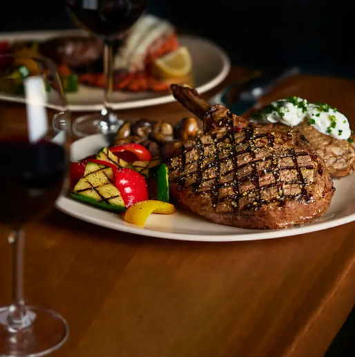 Savoring Excellence: The Keg Steakhouse + Bar Experience in Oro Valley